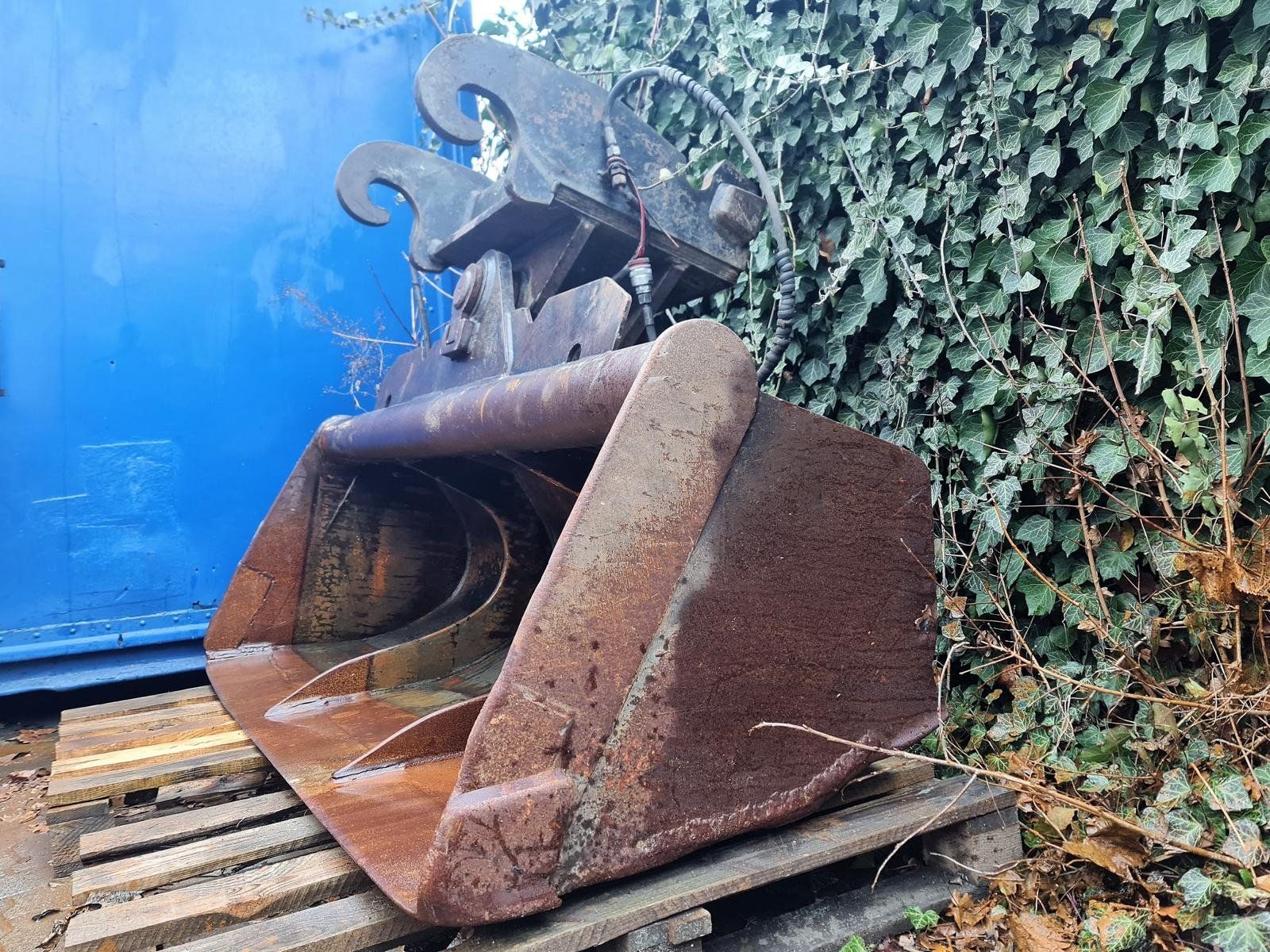 2000 Schwenklöffel Grabenräumlöffel CW30 CW40 20-29t – Bild 2